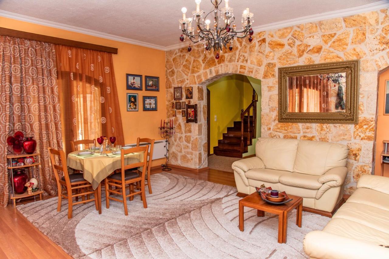 Vintage Villa Gazatika Luaran gambar