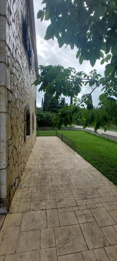 Vintage Villa Gazatika Luaran gambar